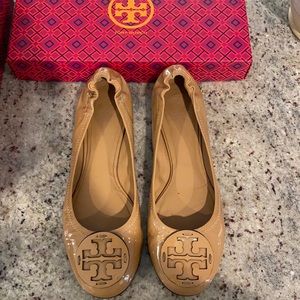 Brand new tan Tory Burch flats size 9